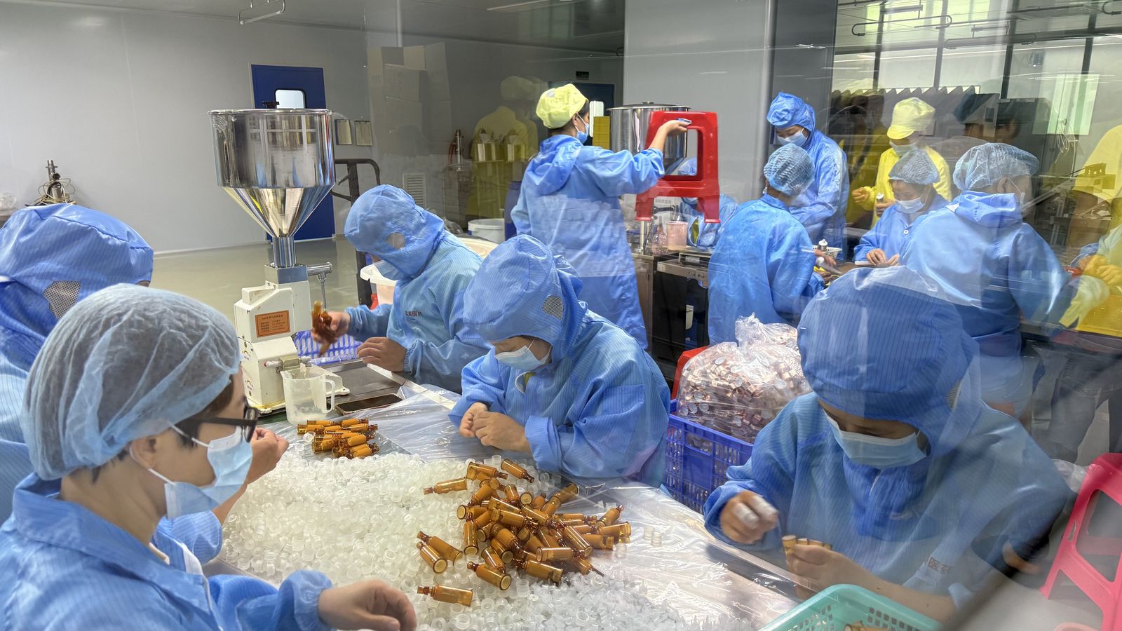 100K-class cleanroom filling line